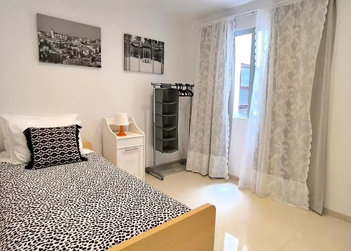 Apartamento Lava&ocean - Icod De Vinos - Ac, 3 Bedrooms, 2 Bathrooms, Ocean&teide View Icod De Los Vinos